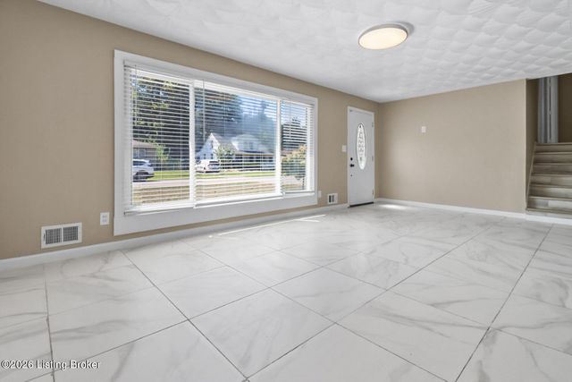3409 Peleske Dr, Louisville, KY 40216