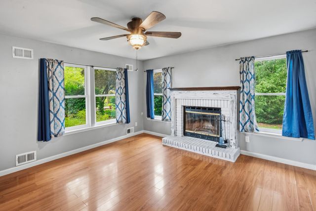 528 DENISE CT, Williamstown, NJ 08094