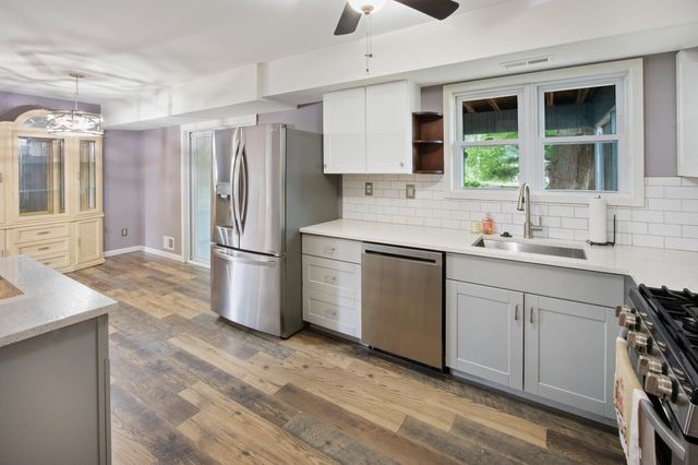 528 DENISE CT, Williamstown, NJ 08094