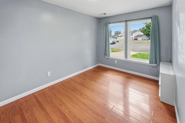528 DENISE CT, Williamstown, NJ 08094