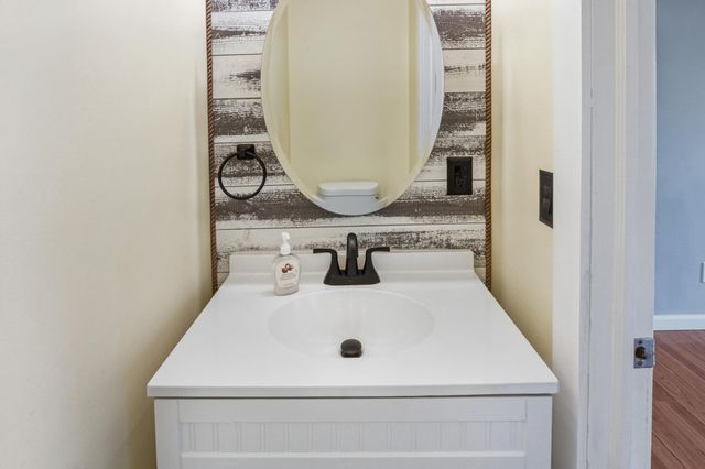 528 DENISE CT, Williamstown, NJ 08094