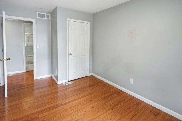 528 DENISE CT, Williamstown, NJ 08094