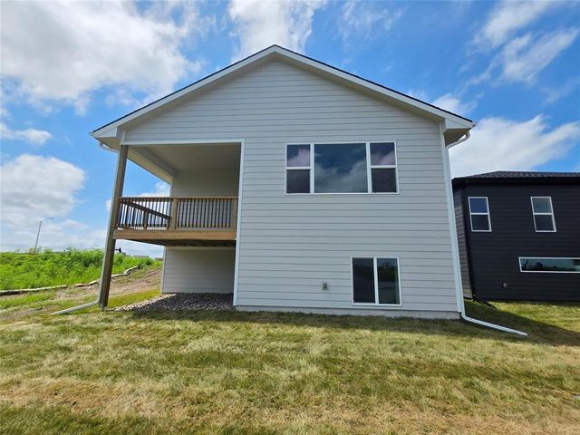 1131 NW Sproul Drive, Waukee, IA 50263