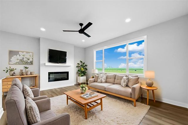 1131 NW Sproul Drive, Waukee, IA 50263