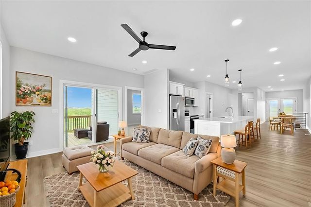 1131 NW Sproul Drive, Waukee, IA 50263