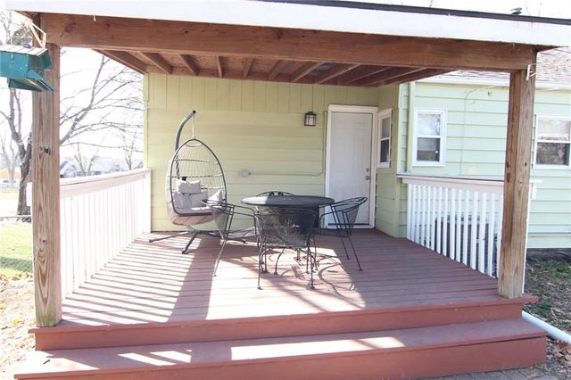 310 W 98th Street, Kansas City, MO 64114