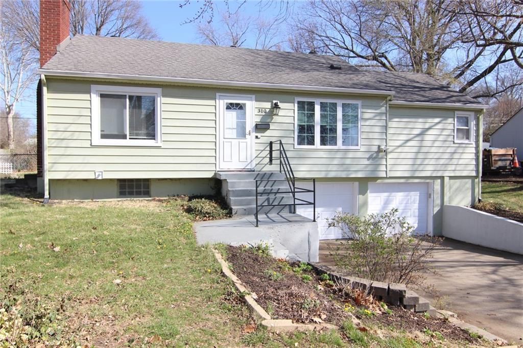 310 W 98th Street, Kansas City, MO 64114