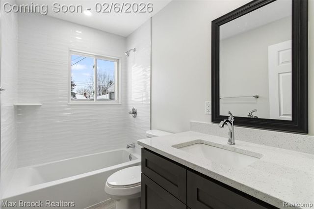 31358 Iroquois Drive, Warren, MI 48088