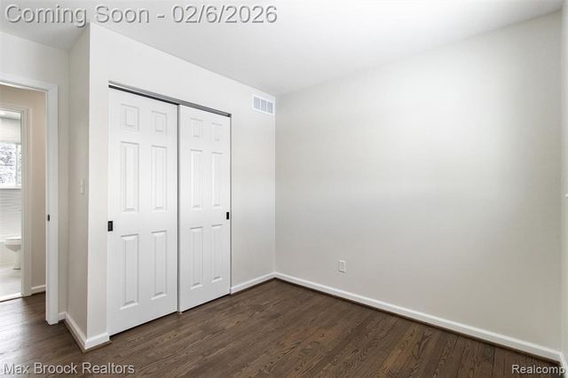 31358 Iroquois Drive, Warren, MI 48088