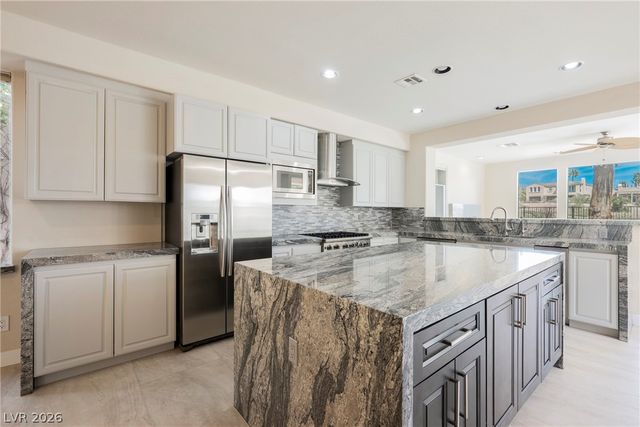 11534 Glowing Sunset Lane, Las Vegas, NV 89135