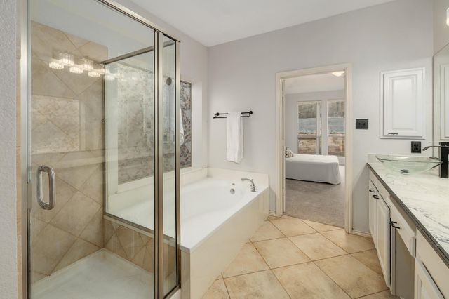 500 Red Hawk DR, Leander, TX 78641