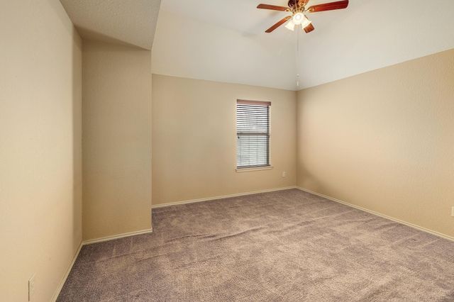 500 Red Hawk DR, Leander, TX 78641