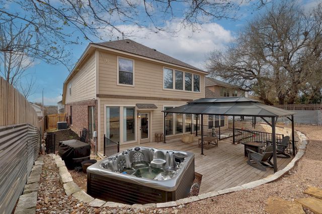 500 Red Hawk DR, Leander, TX 78641