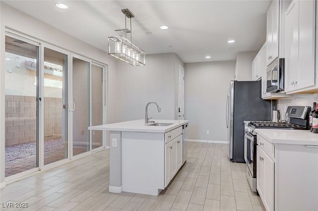 510 Celebratory Place, Henderson, NV 89011