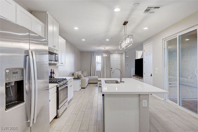 510 Celebratory Place, Henderson, NV 89011