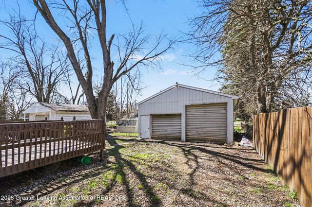 3630 Brighton Drive, Lansing, MI 48911