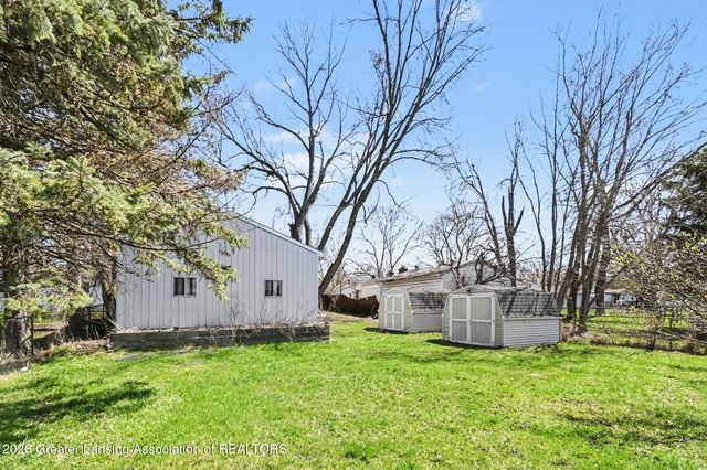 3630 Brighton Drive, Lansing, MI 48911