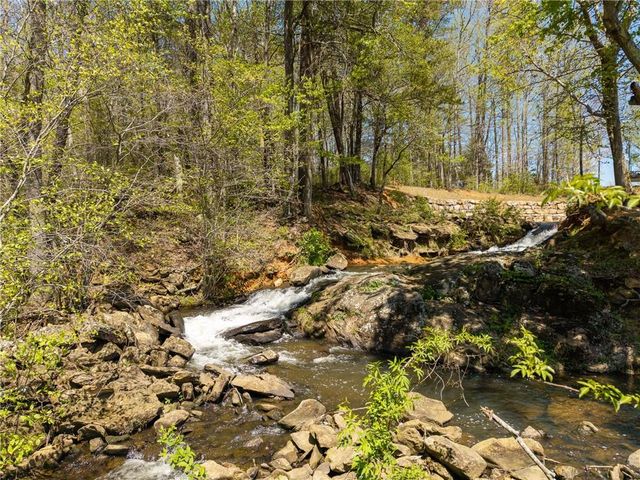 245 Smokerise Court, Ellijay, GA 30536