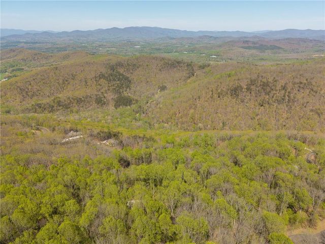 245 Smokerise Court, Ellijay, GA 30536
