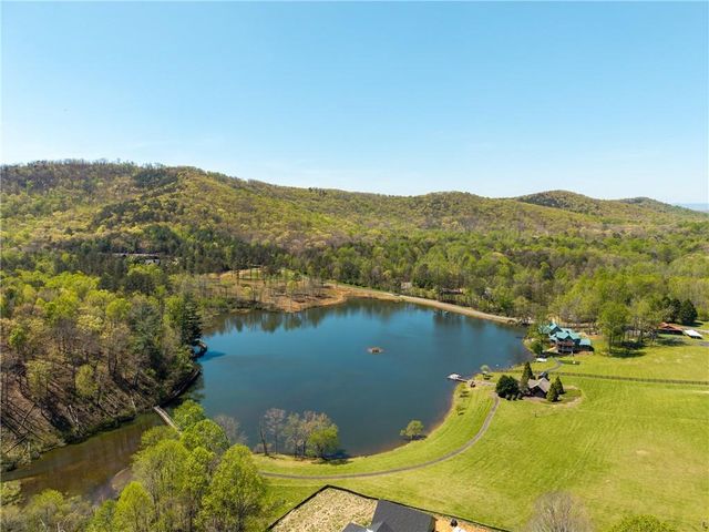 245 Smokerise Court, Ellijay, GA 30536