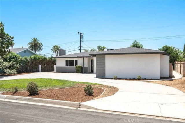 11822 Kingston, Grand Terrace, CA 92313