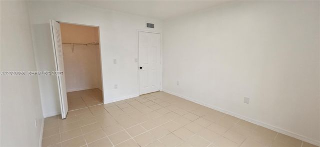 3830 Lyons Rd 301-3, Coconut Creek, FL 33073