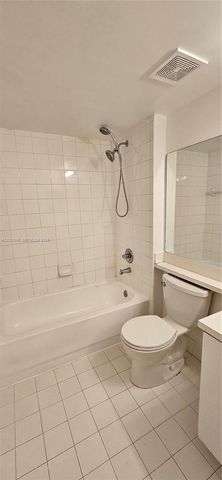 3830 Lyons Rd 301-3, Coconut Creek, FL 33073