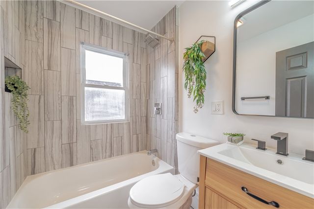 153 Barton Street, Rochester, NY 14611