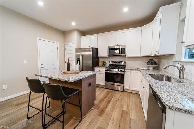 230 Mill Stream DR, Suffolk, VA 23434