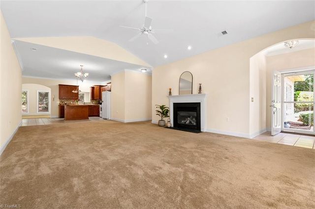 21 AnnaLisa Drive, Greensboro, NC 27455