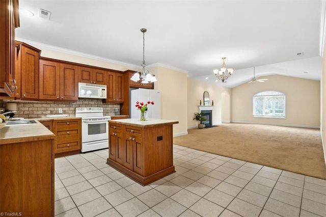 21 AnnaLisa Drive, Greensboro, NC 27455