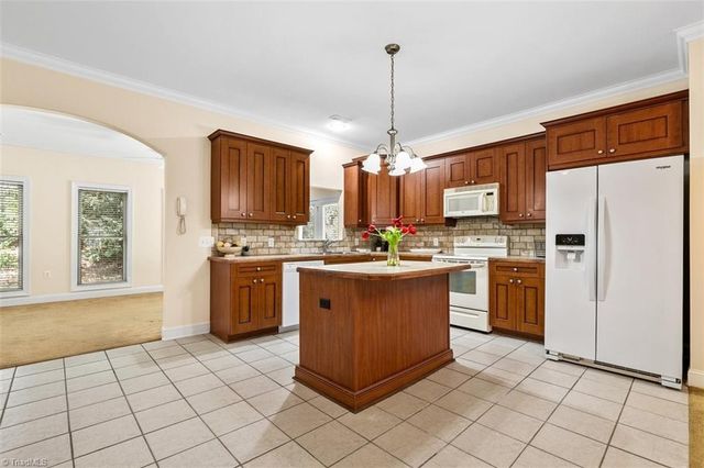 21 AnnaLisa Drive, Greensboro, NC 27455
