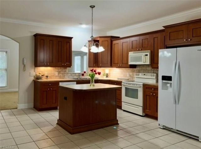 21 AnnaLisa Drive, Greensboro, NC 27455