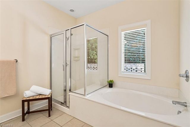 21 AnnaLisa Drive, Greensboro, NC 27455