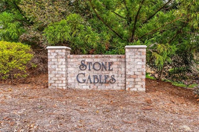 21 AnnaLisa Drive, Greensboro, NC 27455