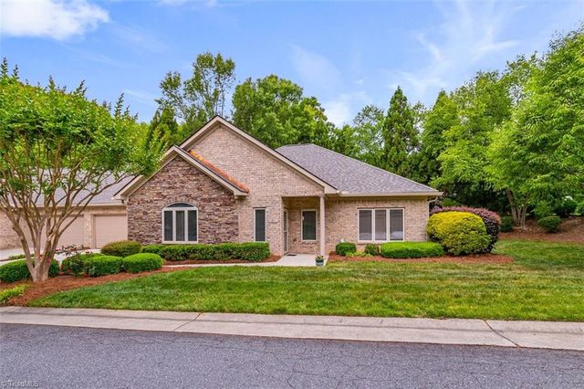 21 AnnaLisa Drive, Greensboro, NC 27455