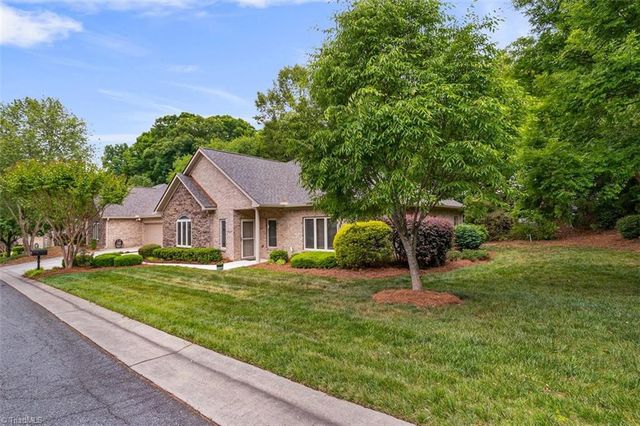 21 AnnaLisa Drive, Greensboro, NC 27455