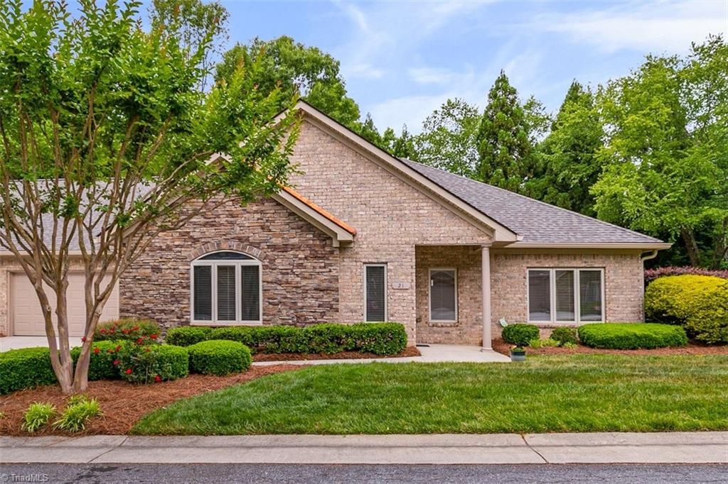 21 AnnaLisa Drive, Greensboro, NC 27455