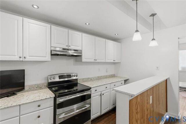 14 N Old Church St, Petersburg, VA 23803