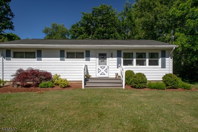 29 Clove Rd, Wantage Twp., NJ 07461