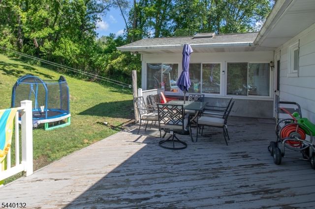 29 Clove Rd, Wantage Twp., NJ 07461