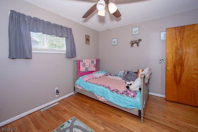 29 Clove Rd, Wantage Twp., NJ 07461
