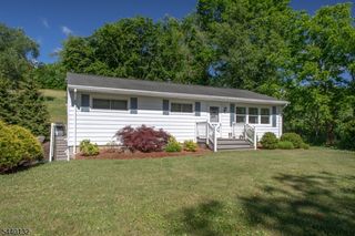 29 Clove Rd, Wantage Twp., NJ 07461