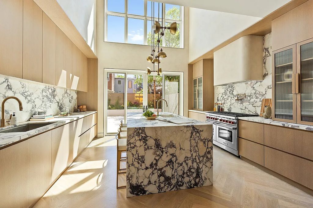 256 18TH Street, New York City, NY 11215