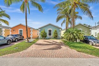 3113 Shelby Way, Palm Springs, FL 33461