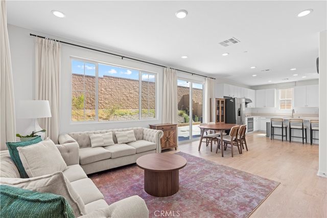 16480 Botanical Lane, Fontana, CA 92336