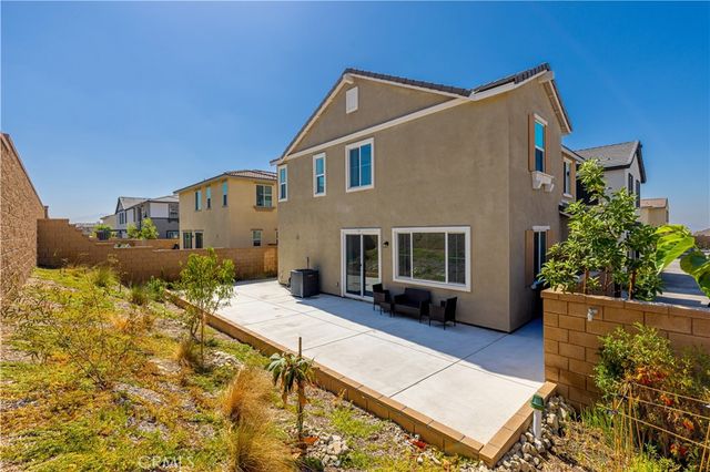 16480 Botanical Lane, Fontana, CA 92336
