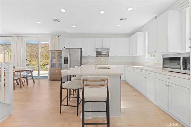 16480 Botanical Lane, Fontana, CA 92336