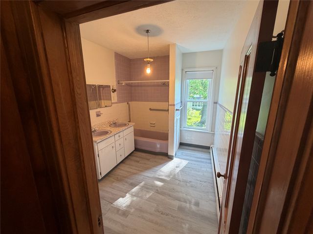 4106 CHERRY Street, Erie, PA 16509