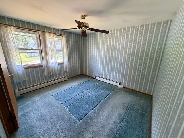 7 Keith Dr, Westport, MA 02790